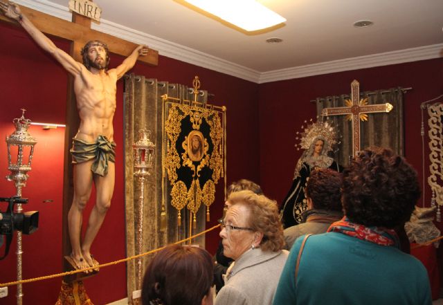 La Casa de los Duendes acoge una exposición que muestra el patrimonio de la Semana Santa Lumbrerense - 1, Foto 1