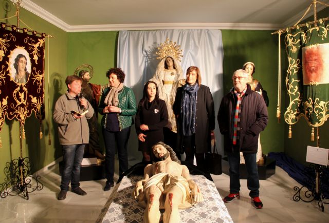 La Casa de los Duendes acoge una exposición que muestra el patrimonio de la Semana Santa Lumbrerense - 2, Foto 2