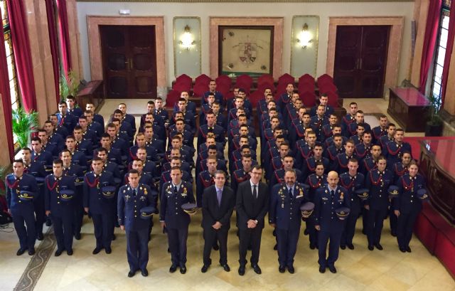 La ciudad de Murcia recibe a los alumnos de la Academia General del Aire - 1, Foto 1