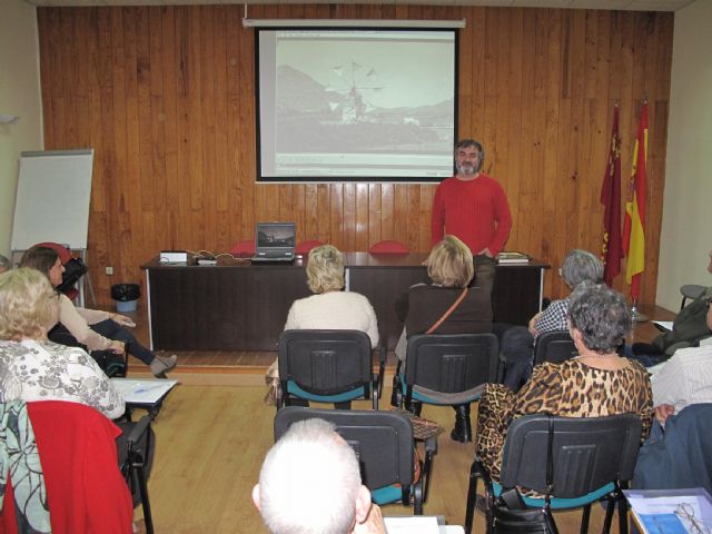 El patrimonio cultural del Campo de Cartagena protagonizó el taller Un Paseo por la Historia - 1, Foto 1
