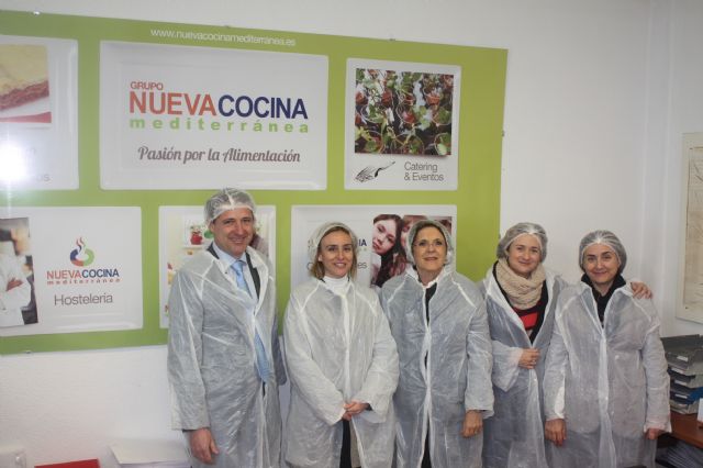 El Ayuntamiento de Murcia ofrece comida casera todos los días a más de 300 personas mayores con dificultades - 1, Foto 1