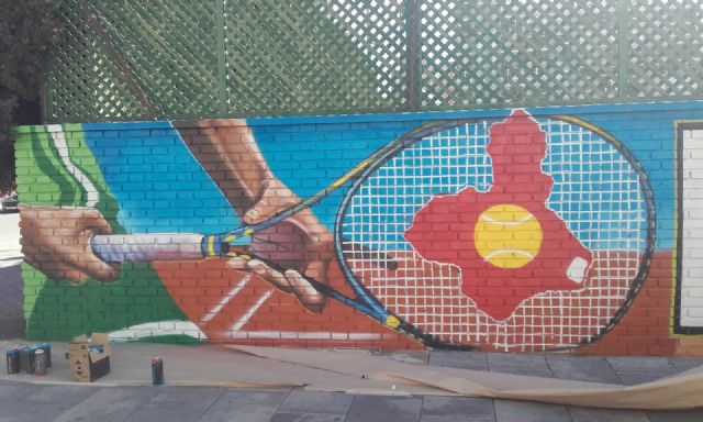 La Oficina del Grafiti finaliza el primer mural realizado en colaboración con una entidad privada - 1, Foto 1