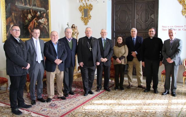 La Cofradía de la Esperanza de Murcia dona 3.200 euros a la Casa Cuna - 1, Foto 1