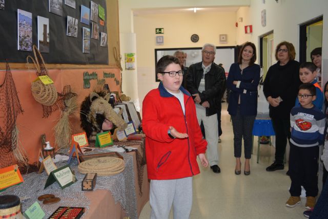 El colegio El Rubial inaugura la exposición Águilas, ayer y hoy - 1, Foto 1