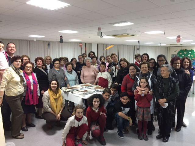 Jóvenes y Mayores comparten una tarde gastronómica - 4, Foto 4