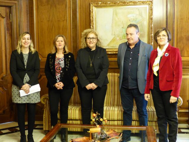 Representantes de CCOO y UGT solicitan el respaldo de la Asamblea a la huelga feminista internacional del 8 de Marzo - 1, Foto 1