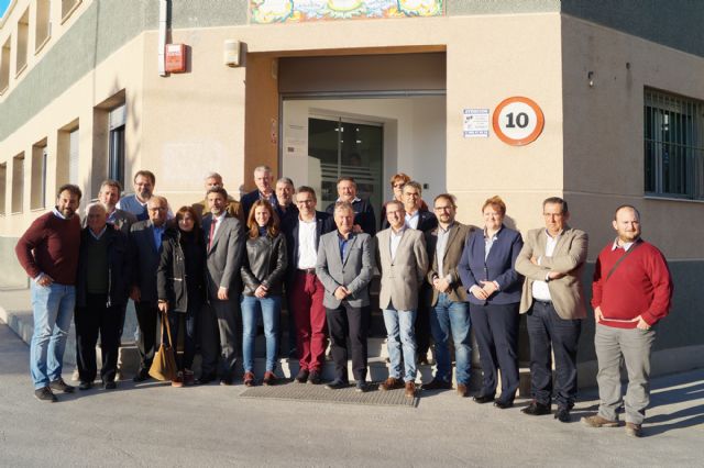 El líder socialista Diego Conesa visita las instalaciones de Alimer - 1, Foto 1