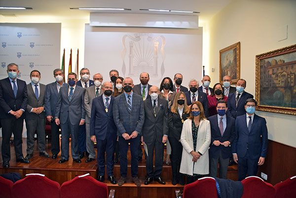 Sevilla. El Salón de Actos del Ateneo de Sevilla ha albergado la toma de posesión de la nueva Junta Directiva, que encabeza Emilio Boja Malavé - 2, Foto 2