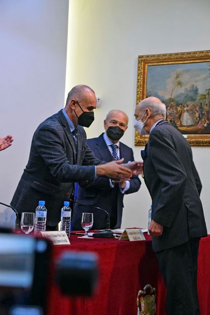 Sevilla. El Salón de Actos del Ateneo de Sevilla ha albergado la toma de posesión de la nueva Junta Directiva, que encabeza Emilio Boja Malavé - 4, Foto 4