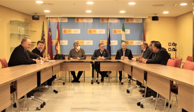 El presidente de la CHS se reúne con representantes de la Comunidad General de Regantes de la IDAM de Águilas/Guadalentín - 1, Foto 1