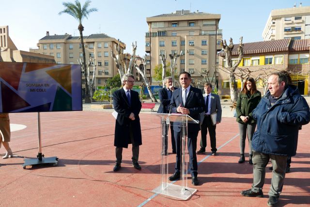 El Ayuntamiento invertirá más de 2.000.000 de euros para mejorar el sombraje en los colegios del municipio - 1, Foto 1