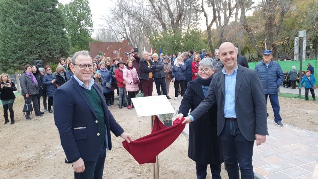Inauguración escultura ´CAMINANTES. Homenaje a las personas mayores´ en Molina de Segura - 5, Foto 5