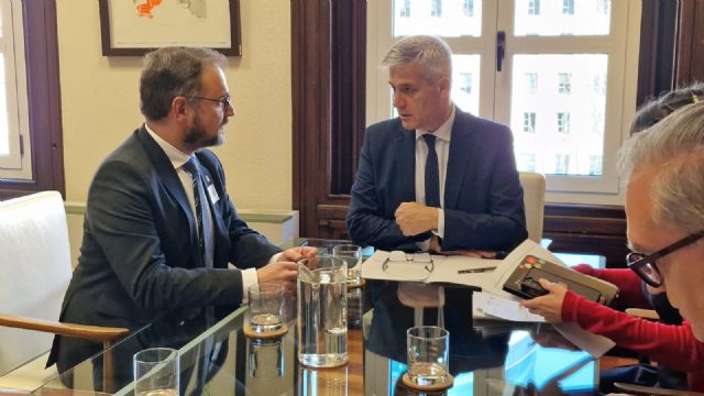 El alcalde se reúne, en Madrid, con el secretario general de Agenda Urbana y Vivienda, David Lucas, para abordar el impulso a una vivienda digna y las ayudas por el terremoto - 1, Foto 1