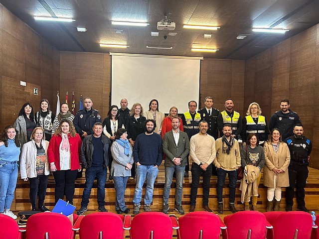 Una experiencia de coordinación desde servicios sociales con los cuerpos y fuerzas de seguridad en beneficio de la ciudadanía - 1, Foto 1