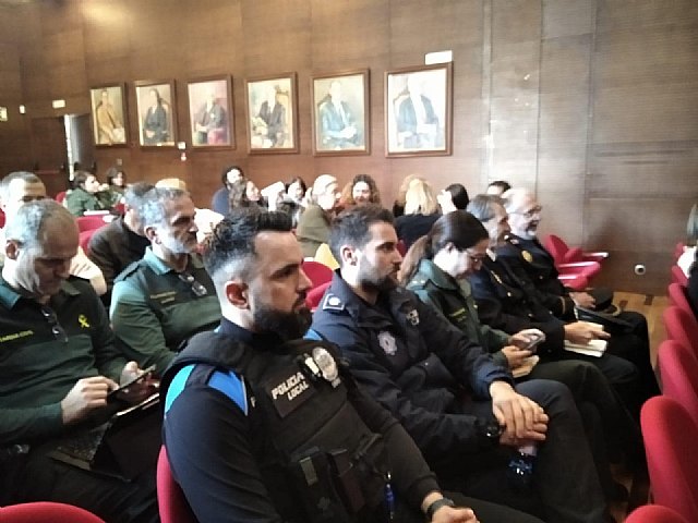 Una experiencia de coordinación desde servicios sociales con los cuerpos y fuerzas de seguridad en beneficio de la ciudadanía - 2, Foto 2