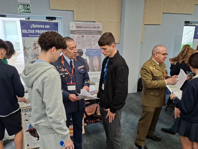Murcia y Alicante miran al futuro: más de 30 instituciones educativas nacionales e internacionales se reúnen en la Feria de Universidades ELIS - 2, Foto 2