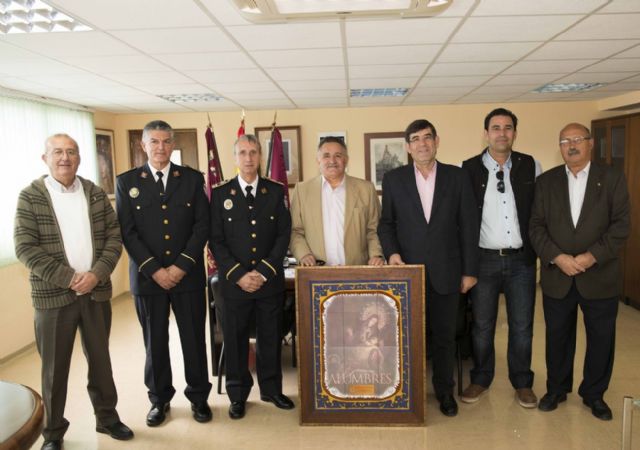 El Cristo de la Divina Misericordia entrega madellas a Castejón, Calderón y Aznar - 2, Foto 2