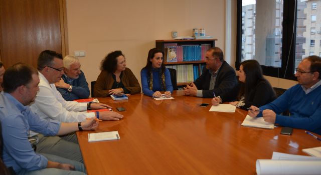 La secretaria general de Fomento se reúne con el alcalde de Totana para ofrecer la colaboración en la tramitación del Plan General del municipio, Foto 1