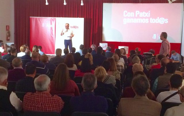 Patxi López mantuvo encuentros con afiliados y simpatizantes en la región para presentar su candidatura a la secretaría general del PSOE en las próximas primarias - 3, Foto 3