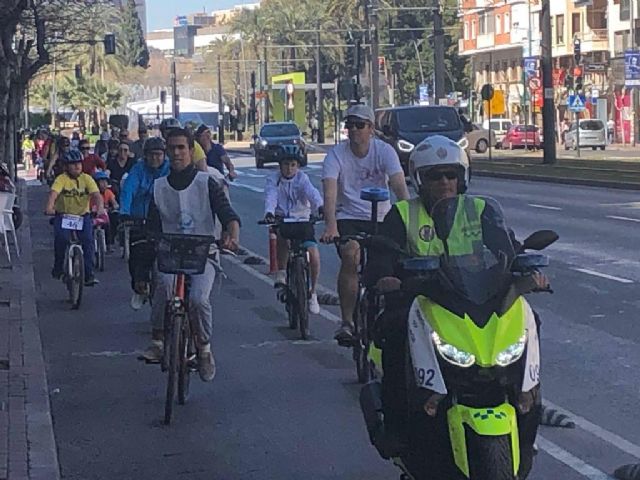 Un paseo solidario por los carriles bici de la ciudad - 4, Foto 4