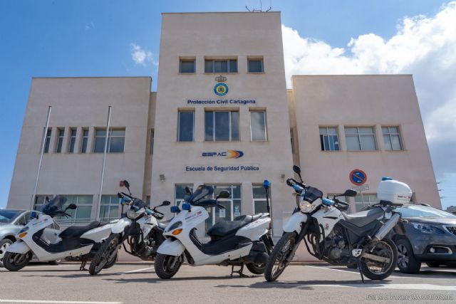 La Policía Local cede a la ESPAC ocho motos para la formación de los nuevos agentes - 1, Foto 1