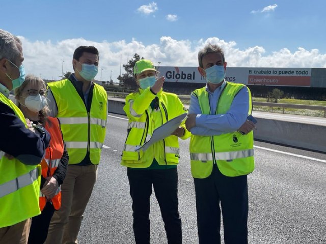 Fomento aplica un aglomerado en frío sostenible  y resistente en la renovación del firme de la autovía del Mar Menor - 1, Foto 1