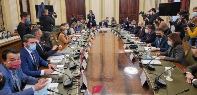 El Gobierno regional demanda al Ministerio un plan de choque para mitigar el impacto de la actual crisis internacional en el sector agrario - 1, Foto 1