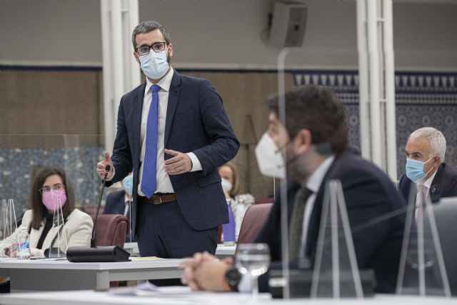 Francisco Lucas: Señor López Miras, no busque más cabezas de turco, si quiere ver al responsable de la situación del Mar Menor, solo tiene que ponerse delante de un espejo - 1, Foto 1