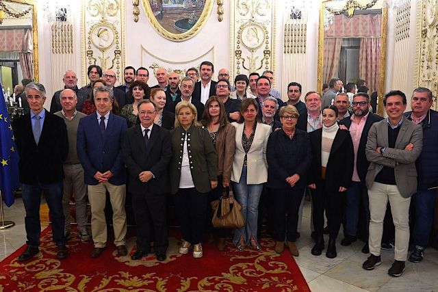 Fulgencio Perona asiste al Foro de Directores y responsables de Centros 112 de España en el que se analizan los últimos avances tecnológicos en la atención de emergencias - 2, Foto 2