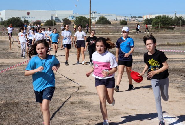 Más de 1.200 participantes en el primer cross escolar post-pandemia - 3, Foto 3
