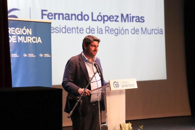 López Miras: Los vecinos de Abarán van a estar en buenas manos si el 28-M confían en Julio Yelo - 1, Foto 1