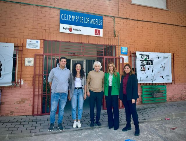 Reparten 700 cepillos de dientes para fomentar la salud bucodental entre los escolares de El Esparragal - 3, Foto 3