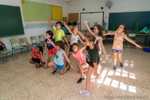 El Ayuntamiento amplía las plazas de las escuelas de primavera y cubrirá toda la demanda - 1, Foto 1