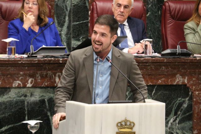 El PSOE pide al Gobierno regional en la Asamblea que aumente la cuantía de las becas Erasmus+ y ajuste los plazos a las necesidades de los estudiantes - 1, Foto 1