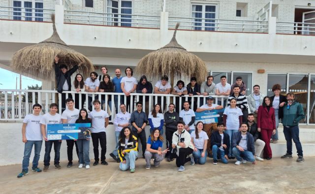 El Gobierno regional conecta el talento de los jóvenes con los líderes internacionales de tecnología aeroespacial y automotriz - 1, Foto 1