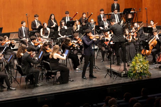 La segunda jornada del Ciclo de Orquesta Jóvenes pone al público en pie - 2, Foto 2