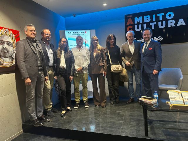 Paco Arango presenta en Murcia su libro Si no crees en Dios, te doy su teléfono - 3, Foto 3