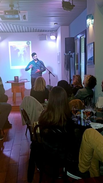 David Turp�n presenta en Murcia su tercer libro, Las Ruinas de Hip�lito, Foto 2