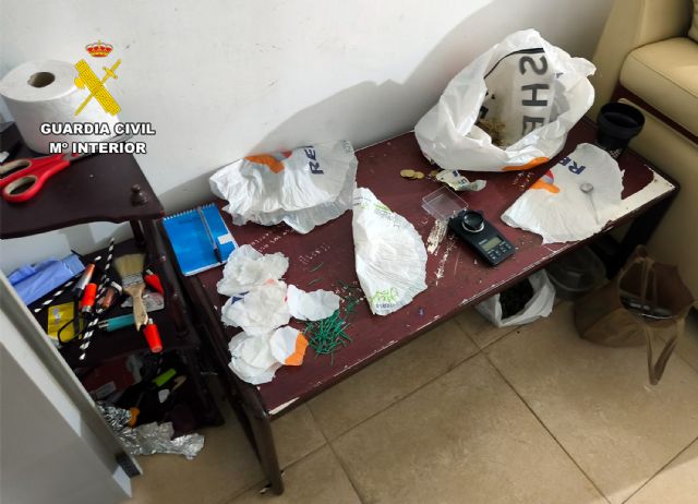 La Guardia Civil desmantela un activo punto de venta de drogas en Los Alcázares - 4, Foto 4