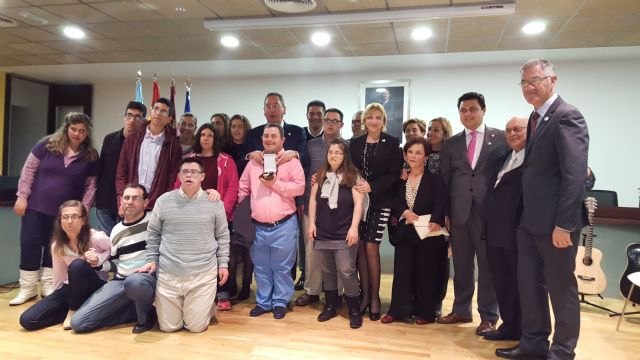 La consejera de Familia destaca el esfuerzo de los familiares de personas con discapacidad para impulsar el movimiento asociativo en la Región - 1, Foto 1