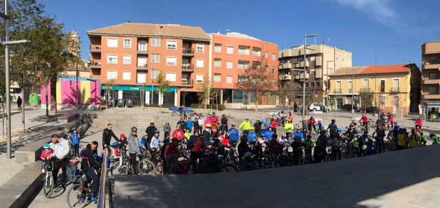 Cien ciclistas de todas las edades participan en la II Ruta en bici y en familia - 4, Foto 4