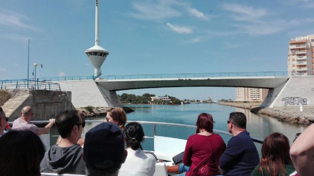 Hostetur califica de éxito la iniciativa y valora la emoción e ilusión de los policías y guardias civiles y sus parejas - 5, Foto 5