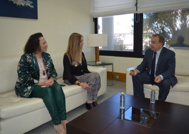 El Gobierno regional inicia los trámites para que el aeropuerto lleve el nombre de Juan de la Cierva - 1, Foto 1