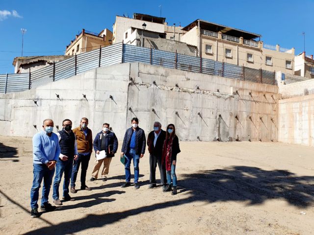 El Ayuntamiento de Lorca recepciona las obras que se han llevado a cabo para la estabilización y consolidación del muro y el talud de la Calle Portijico - 1, Foto 1