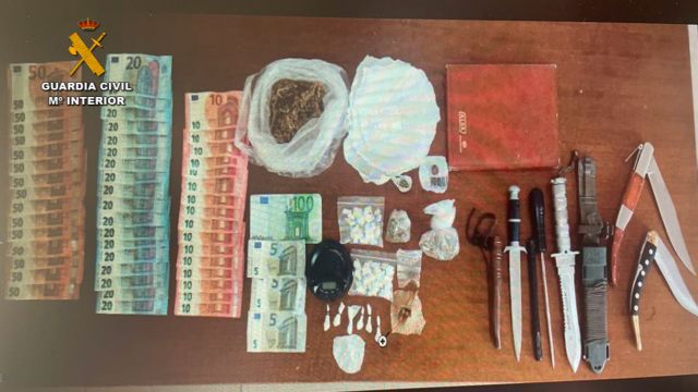 La Guardia Civil desmantela en Murcia un activo punto de venta de drogas dirigido por un clan familiar - 5, Foto 5
