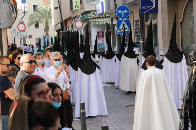 La Virgen de La Soledad, entre saetas y flores, penúltima procesión de  Semana Santa en San Pedro del Pinatar - 2, Foto 2