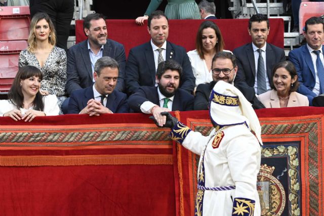 López Miras asiste al Cortejo Bíblico Pasional de la Historia de la Salvación de Lorca - 1, Foto 1