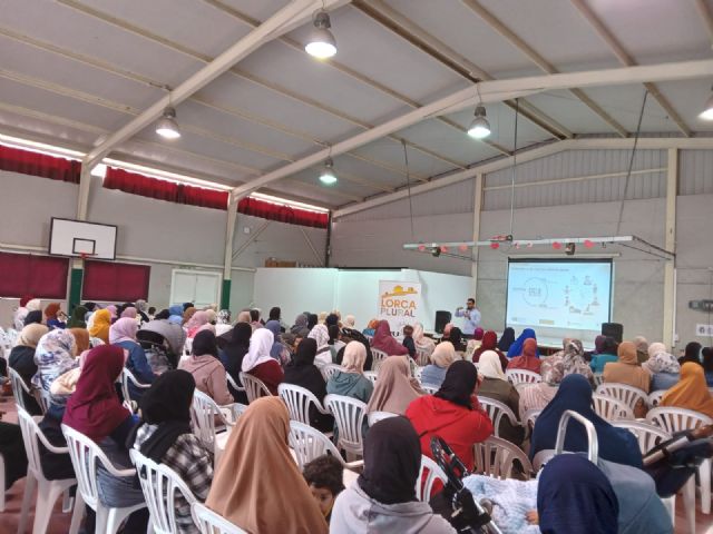 La concejalía de Diversidad imparte charlas en los centros escolares sobre hábitos de estudio y de salud, bajo el título La Educación, cosa de dos: colegio y familia - 2, Foto 2