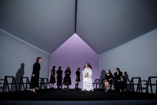 La producción del Centro Dramático Nacional ´La casa de Bernarda Alba´, dirigida por Alfredo Sanzol, llega esta semana al Teatro Romea - 1, Foto 1