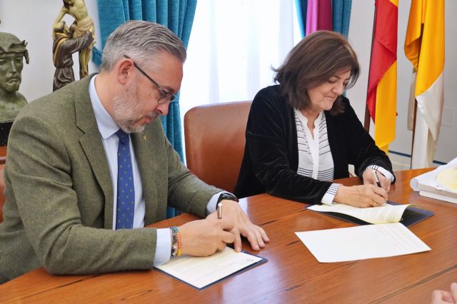 El Ayuntamiento de Santomera y la UCAM firman un convenio para favorecer la formación práctica de los estudiantes universitarios - 1, Foto 1